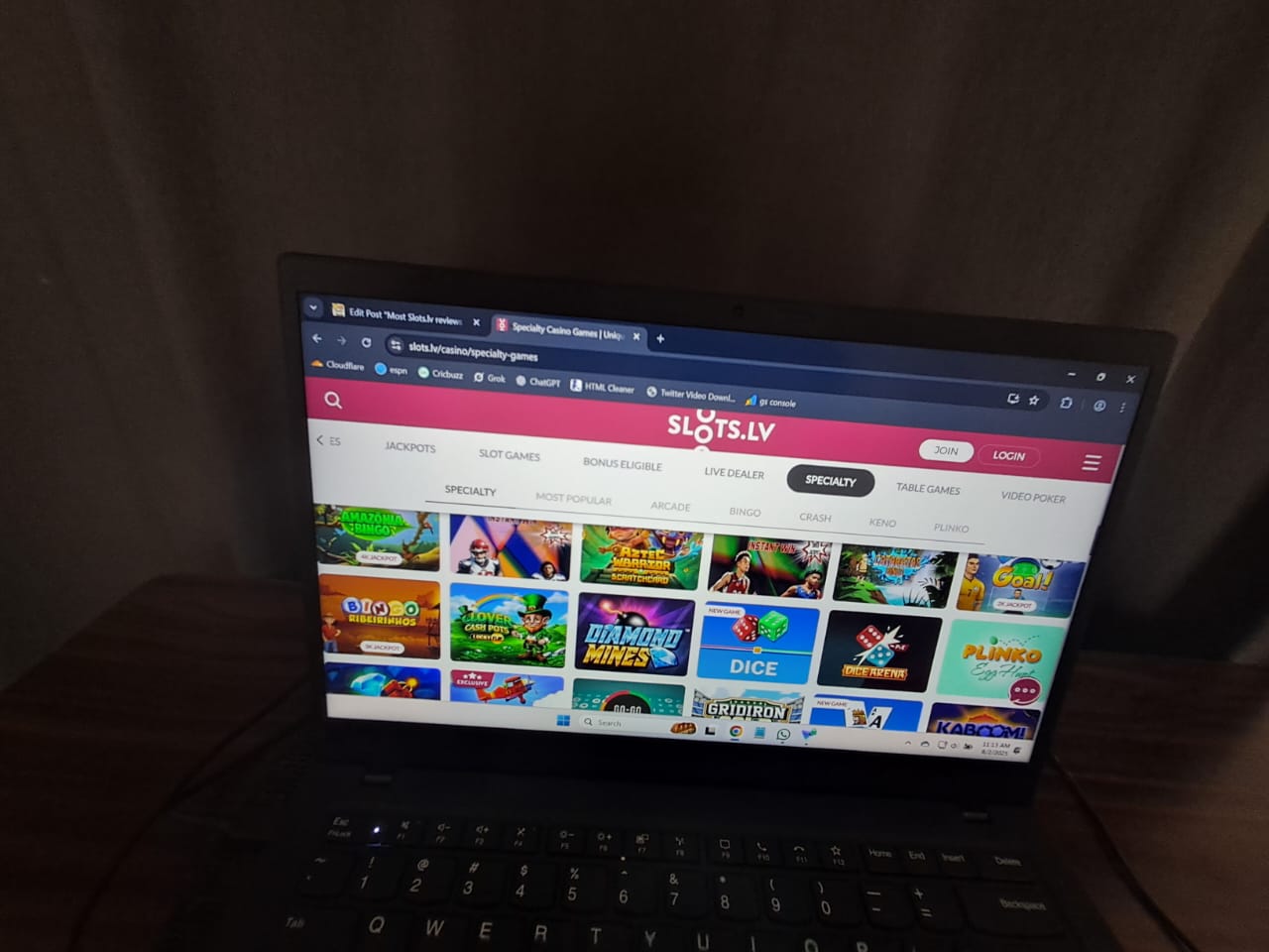 slots lv main website on laptop view